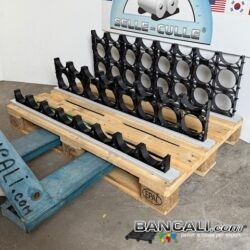 Supporti Speculari a modi scaffale o rack ad incastro denominati OMEGA